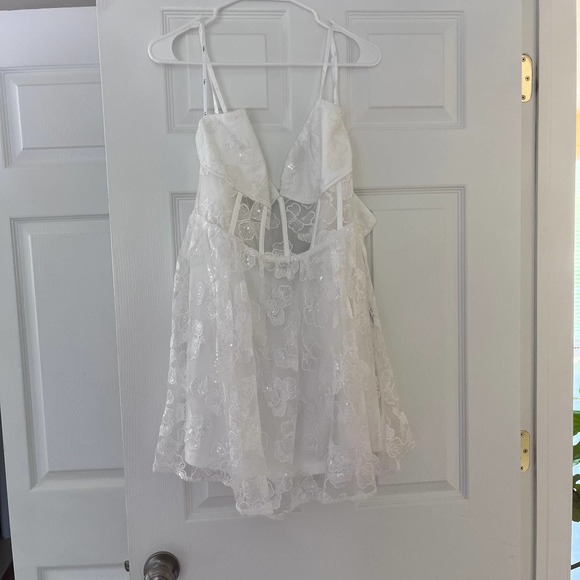 NWT Lulus Radiant Desires White Embroidered Sequin Mini Skater Dress Size XL - Picture 3 of 5